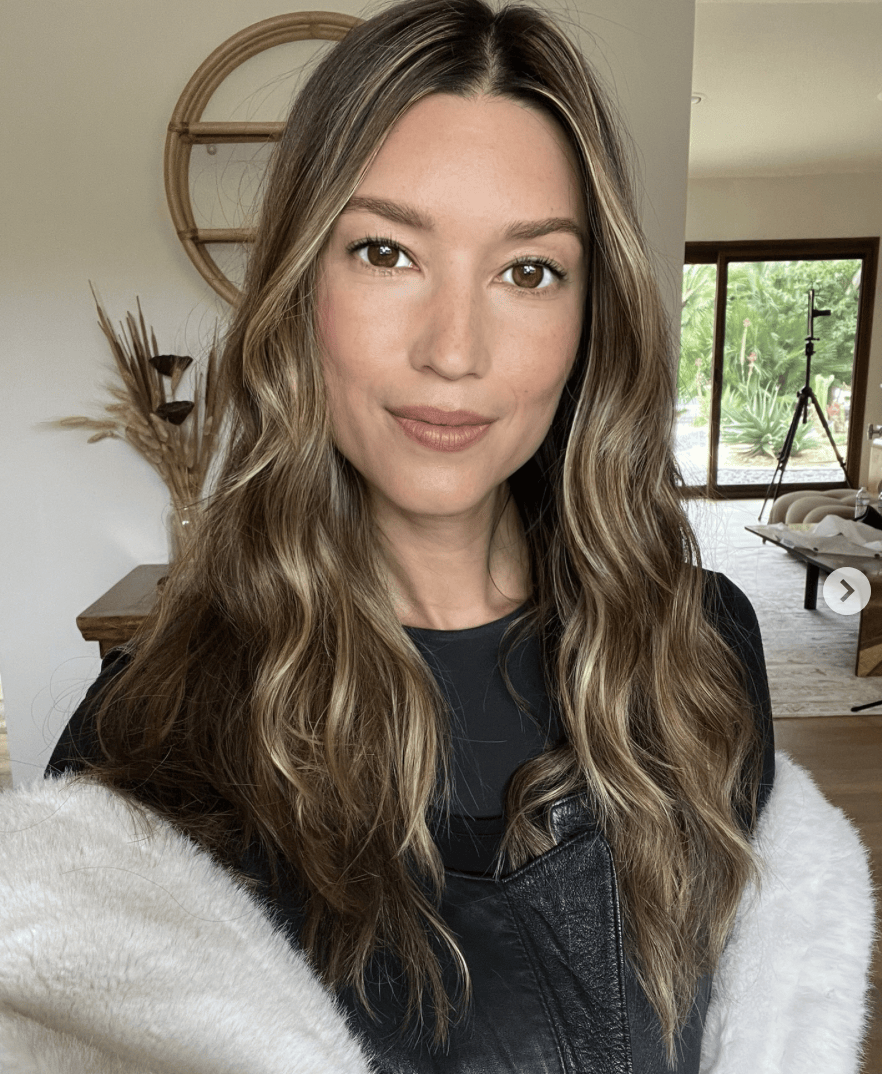 Elena R.